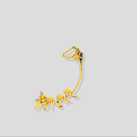 CHRISTIAN DIOR
Pearl Crystal J'Adior Earring Gold - Picture 3 of 6